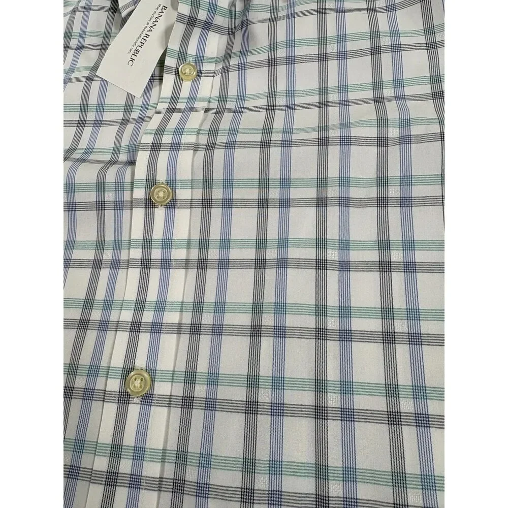 Banana Republic Men's Plaid Button Down Shirt Size S NWT